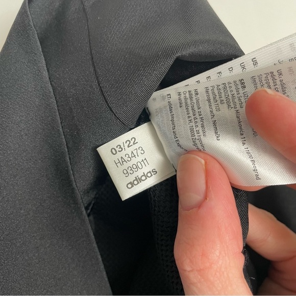 NWT ADIDAS lightweight joggers - Picture 10 of 10